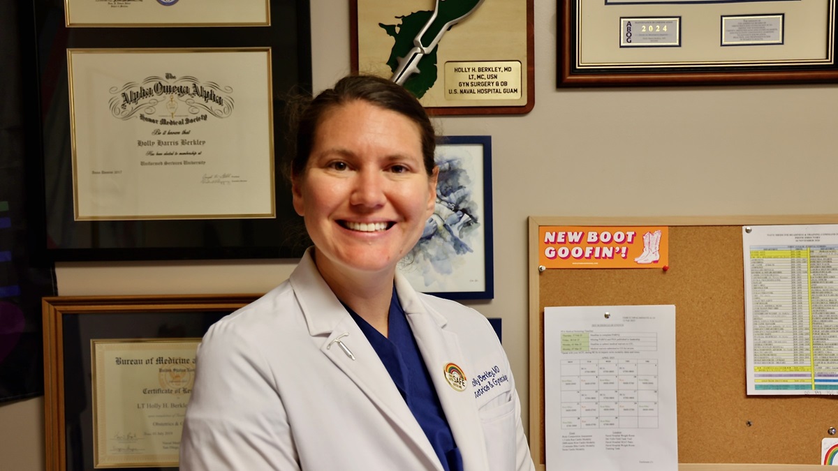 Lt. Cmdr. Holly Berkley, an obstetrician-gynecologist at NMRTC Twentynine Palms, was named the U.S. Navy’s Junior Winner of the Award for the Advancement of Women Physicians in Military Medicine for her exceptional leadership, advocacy, and mentorship.