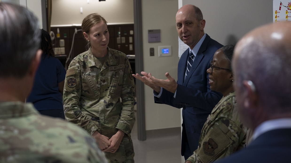 Acting Assistant Secretary of Defense for Health Affairs, Dr. Stephen Ferrara, speaks 59th Medical Wing leadership and the Same-Day Surgery team at Wilford Hall Ambulatory Surgical Center, Joint Base San Antonio-Lackland, Texas, April 18, 2025. During Ferrara’s visit, staff explained how the partnership between the 59th MDW and Brooke Army Medical Center enables the support of 2.5M patient visits each year. (U.S. Air Force photo by Tech. Sgt. Tory Patterson)