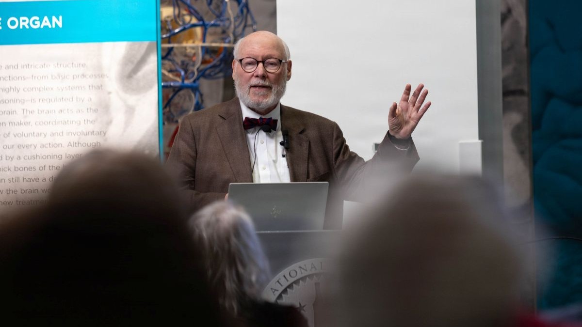 Early dialysis machines to lifelong care: NMHM lecture explores the history of kidney treatments