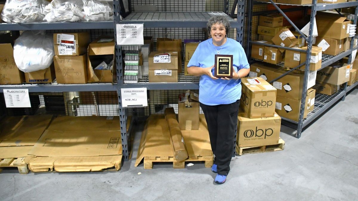 Brandy Mitchell, Womack ‘s Supply Chain Clinical Analyst, received on behalf of the medical center, the 2026 Association for Health Care Resource & Materials Management (AHRMM) Supply Chain Excellence Award at a group conference in San Antonio, Texas.
